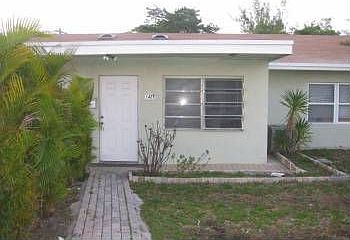 1st image of 1425 NE 131 St