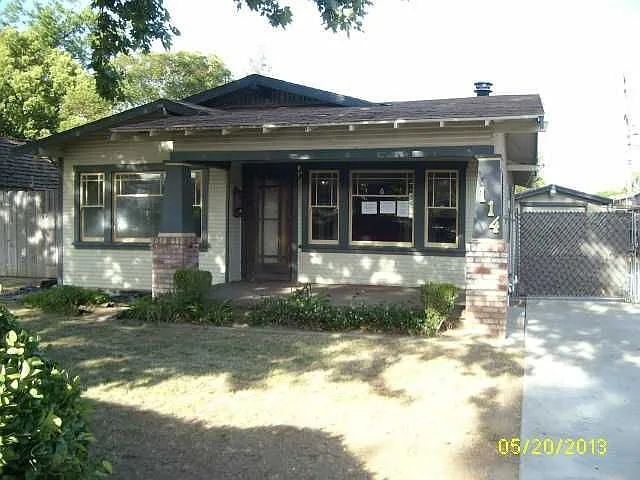114 Wilson Ave photo 1