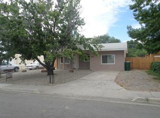 2309 N Fairview Ave, Farmington, NM 87401