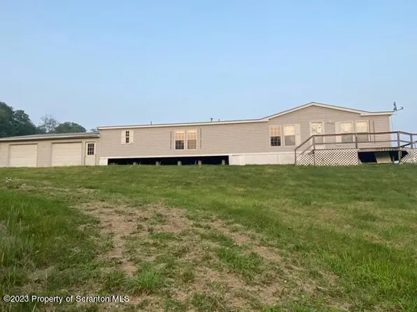 576 Day Rd, Montrose, PA 18801