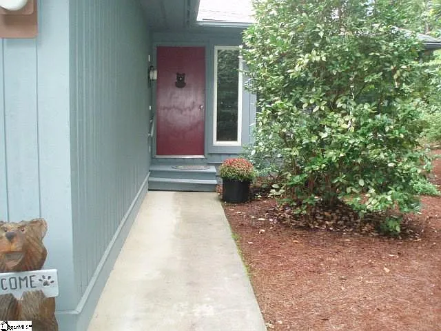 14 Passage Ln — Photo 1