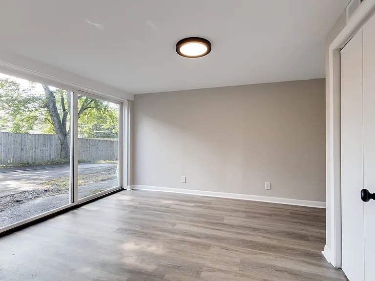 2313 Sunset Pl — Photo 17