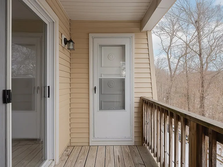 529 Fox Run Ln — Photo 15