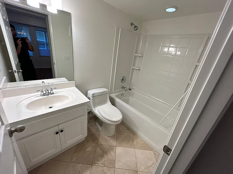 16938 Hutchins Lndg #107 — Photo 20
