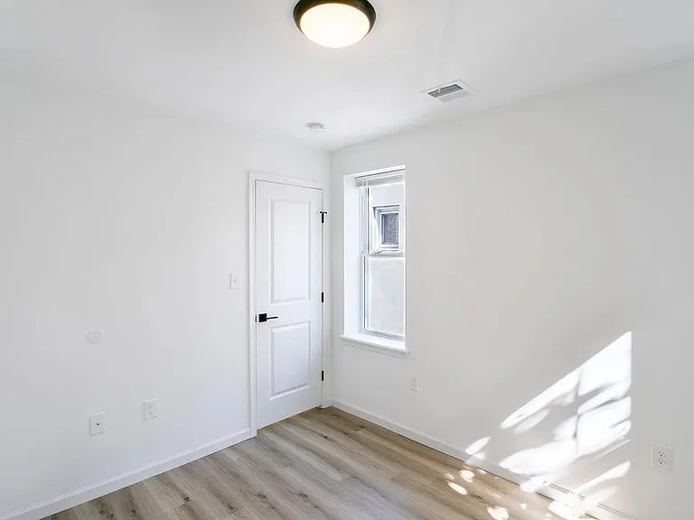 2200 Reed St #2 — Photo 11