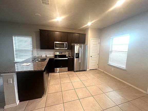 5th image of 7851 Abbey Pl