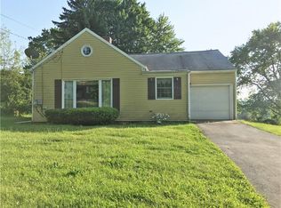 132 Mohawk School Rd, New Castle, PA 16102