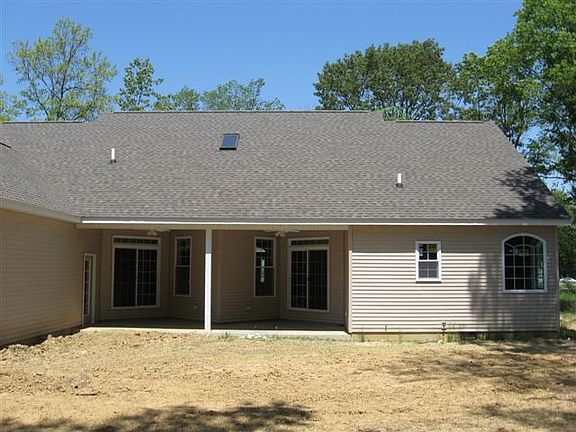 4th image of 1206 Travis Ln