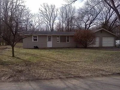 17066 Ruthie Ave photo 1