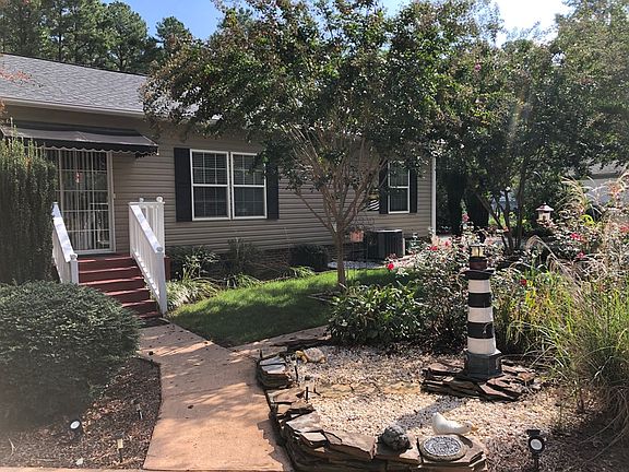 2nd image of 133 Birch Ln