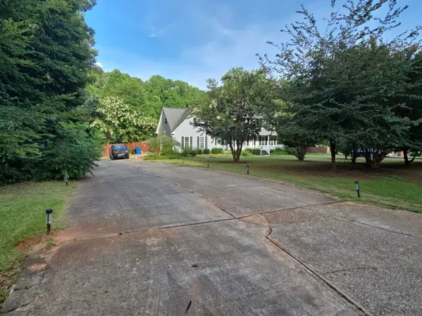 140 Briarwood Pl, Stockbridge, GA 30281