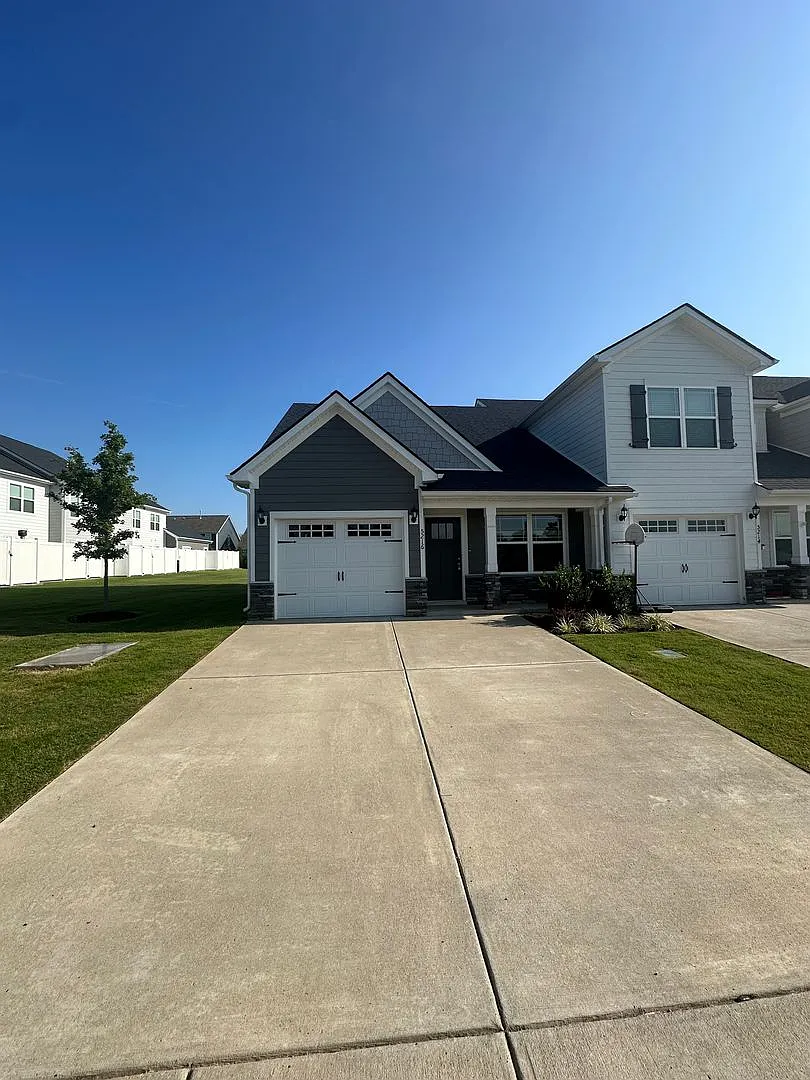 Building Photo - 5216 Normandy Cob Dr
