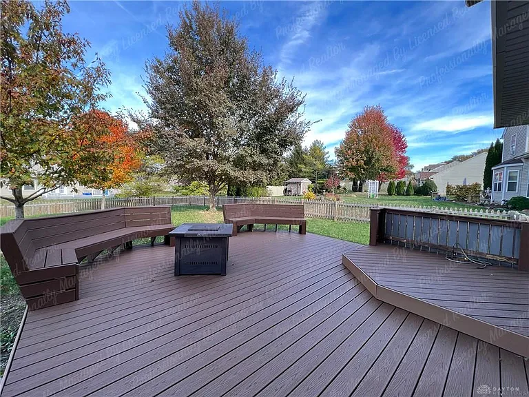 1131 Windsong Trl — Photo 44