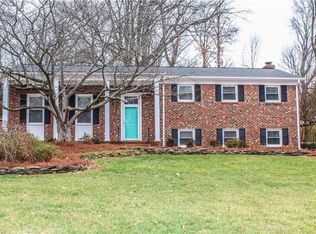 4106 Dogwood Dr, Greensboro, NC 27410