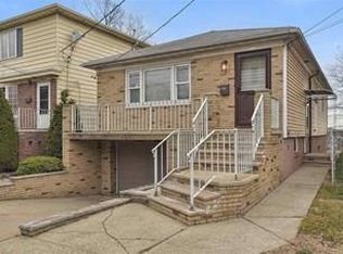 506 Avenue E, Bayonne, NJ 07002