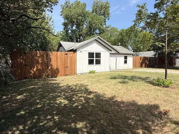 719 English St, Irving, TX 75061