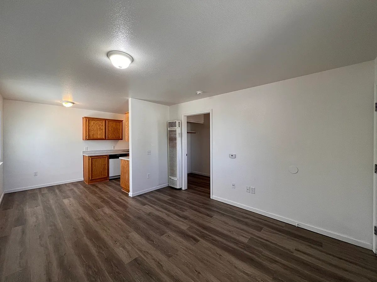 Building Photo - Cedar Apartments
