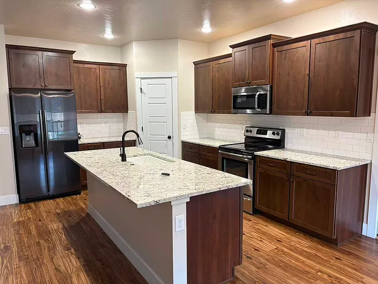 5232 N Beaham Ave — Photo 4