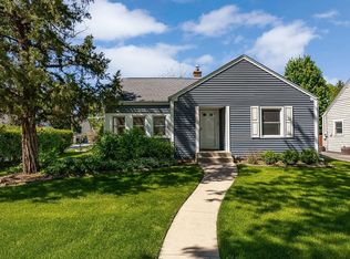 630 Wilson St, Downers Grove, IL 60515