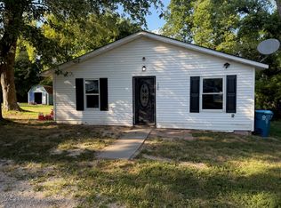 160 Diekamp Ln, Saint Charles, MO 63303