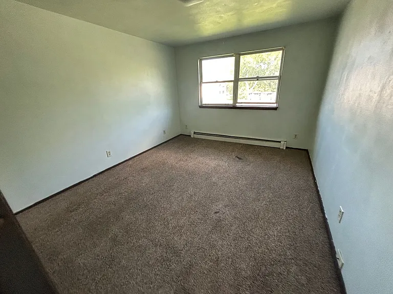 60 Bluemound Ct — Photo 23