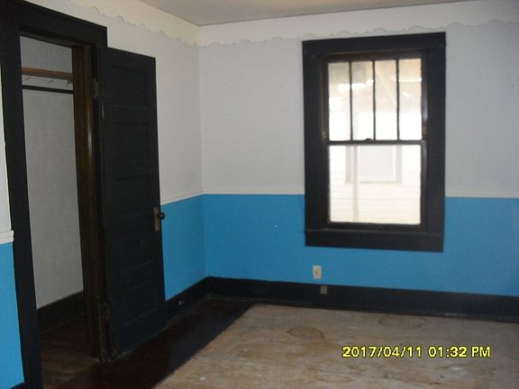 3rd image of 1110 N B St