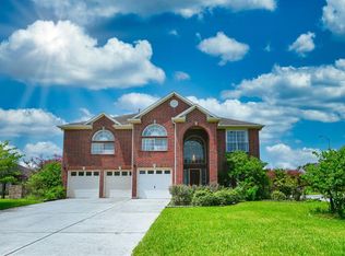 11111 E Cyrus Dr, Houston, TX 77064
