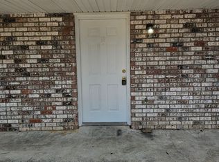 300 Fischers Ln APT 11, Ponchatoula, LA 70454