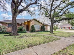 6038 Rutherglenn Dr, Houston, TX 77096
