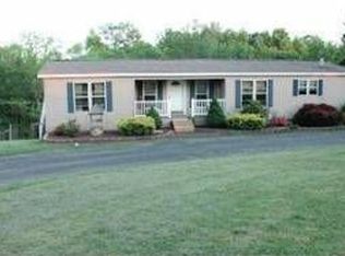 7133 Primrose Dr, Germansville, PA 18053