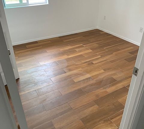 5th image of 627 E Oxford Dr