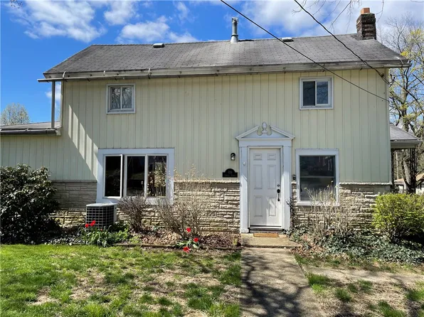 416 Liberty St, Harmony, PA 16037