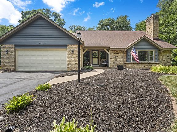 2nd image of 717 St Johns DRIVE