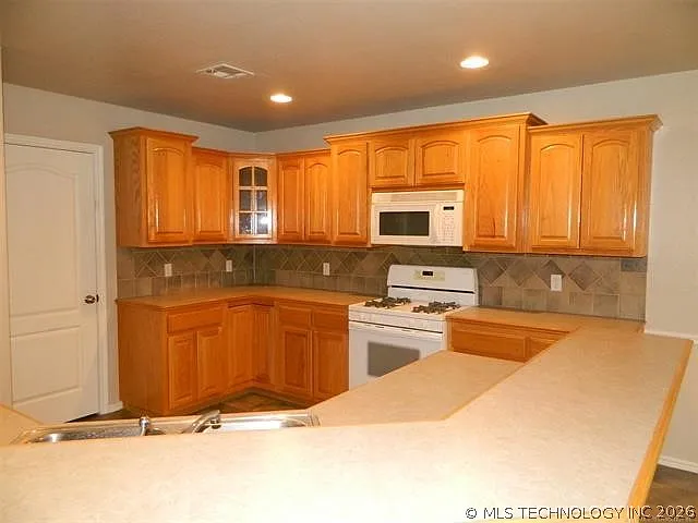 9803 N 100th East Ave — Photo 8