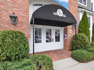 31201 Spruce Pond Circle, Plainview, NY