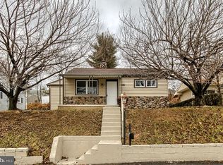 4612 Hillside Rd, Harrisburg, PA 17109