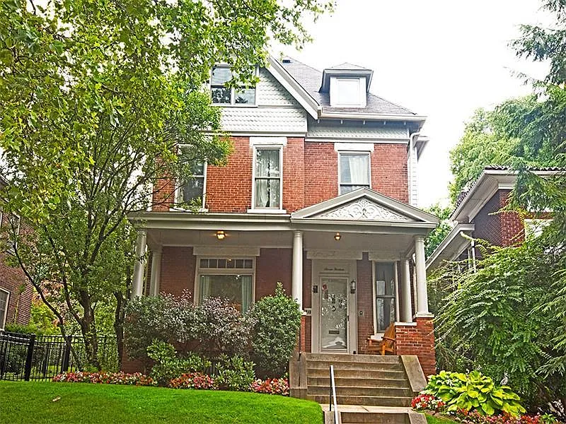 713 Hastings St photo 1