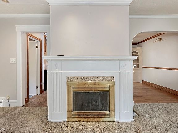 4th image of 5091 Oakmont Dr