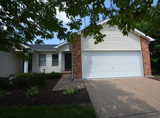 3 Warshire Ct, O'Fallon, MO 63366