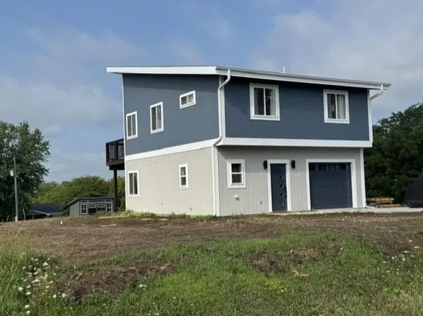 112 Admiral Dr, Gallatin, MO 64640