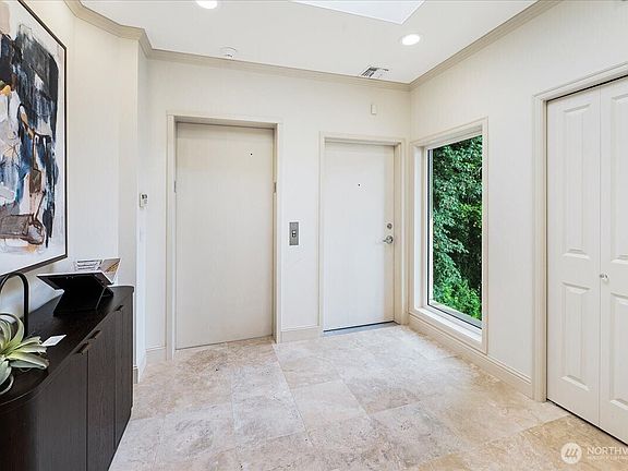 2nd image of 1338 Alki Avenue SW #500