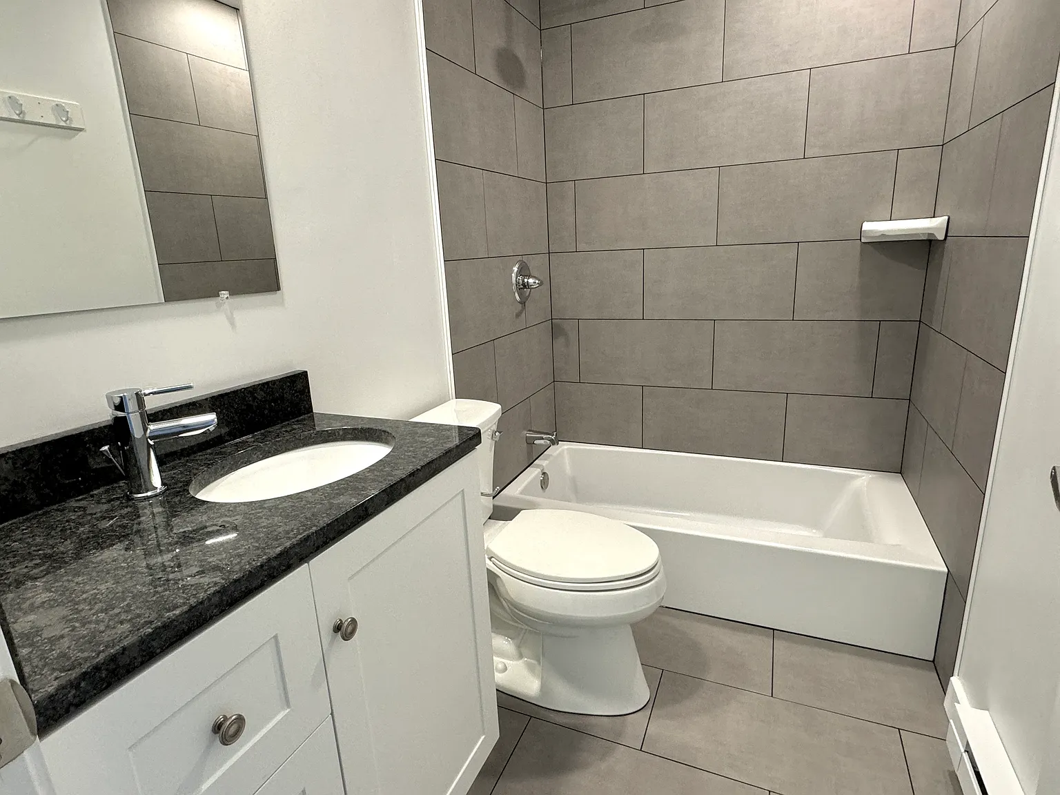 3 bed, 1300 sqft, $2,800 — Photo 4