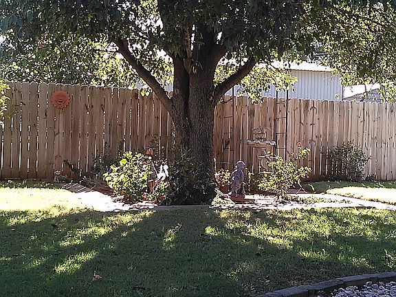 2nd image of 620 Town East 1st St