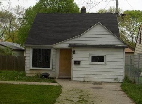 2nd image of 4934 N 58th St