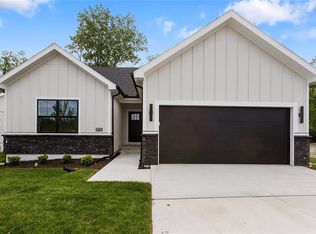 9735 N Lucerne Ave, Kansas City, MO 64153
