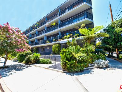 1355 N Sierra Bonita Ave APT 205, Los Angeles, CA, 90046
