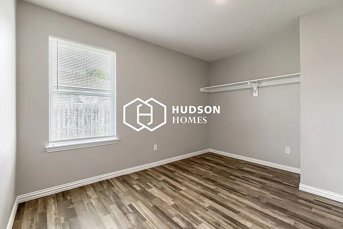 3201 Mount Horum Way — Photo 8