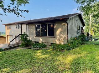 110 Lyndale St S, Mabel, MN 55954