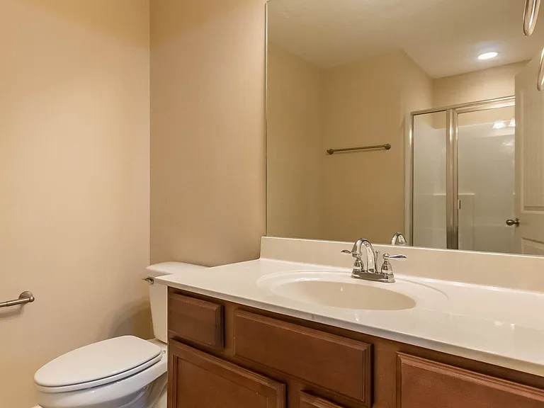 1512 Sprucedale Dr — Photo 9