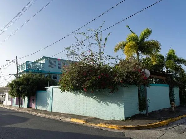 220 Calle Prudencio Quinones, Vieques, PR 00765